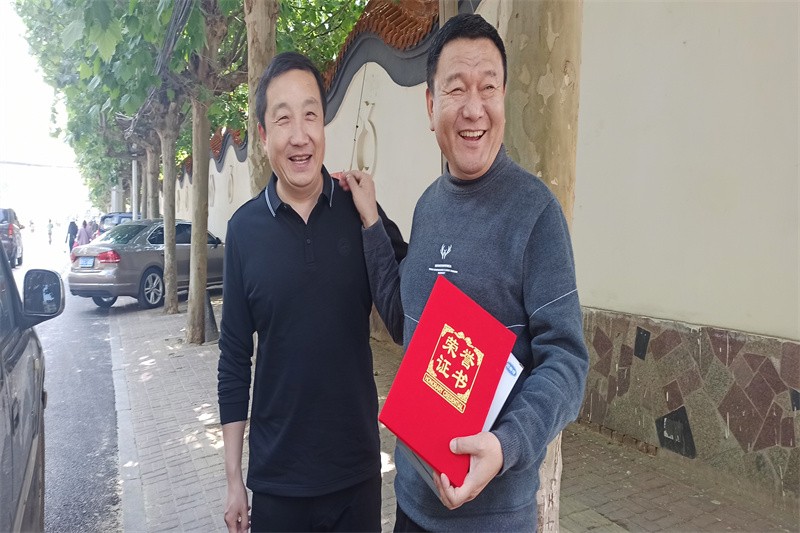 食堂走访慰问退休职工2