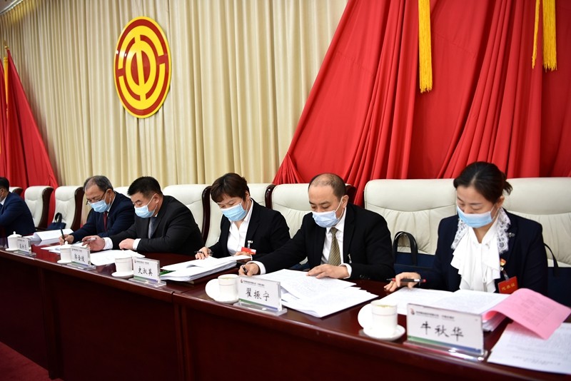 委员会委员1
