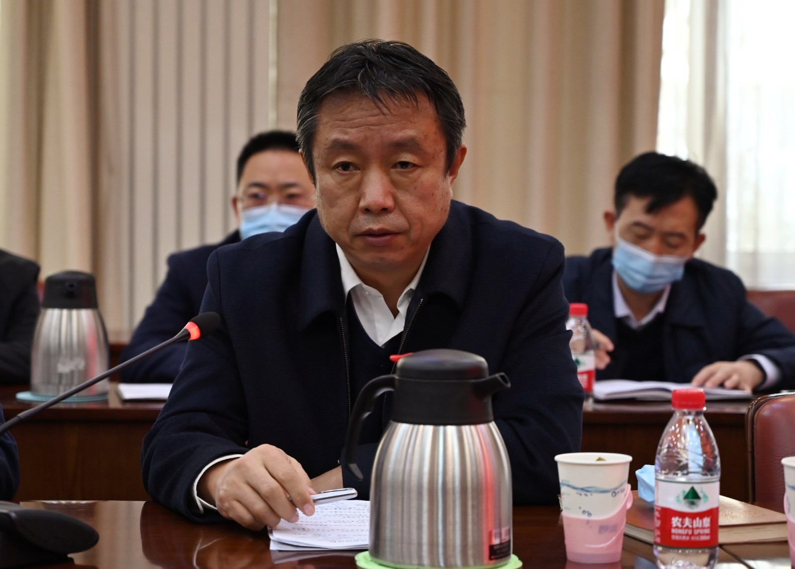 矿召开安全办公会-南屯煤矿