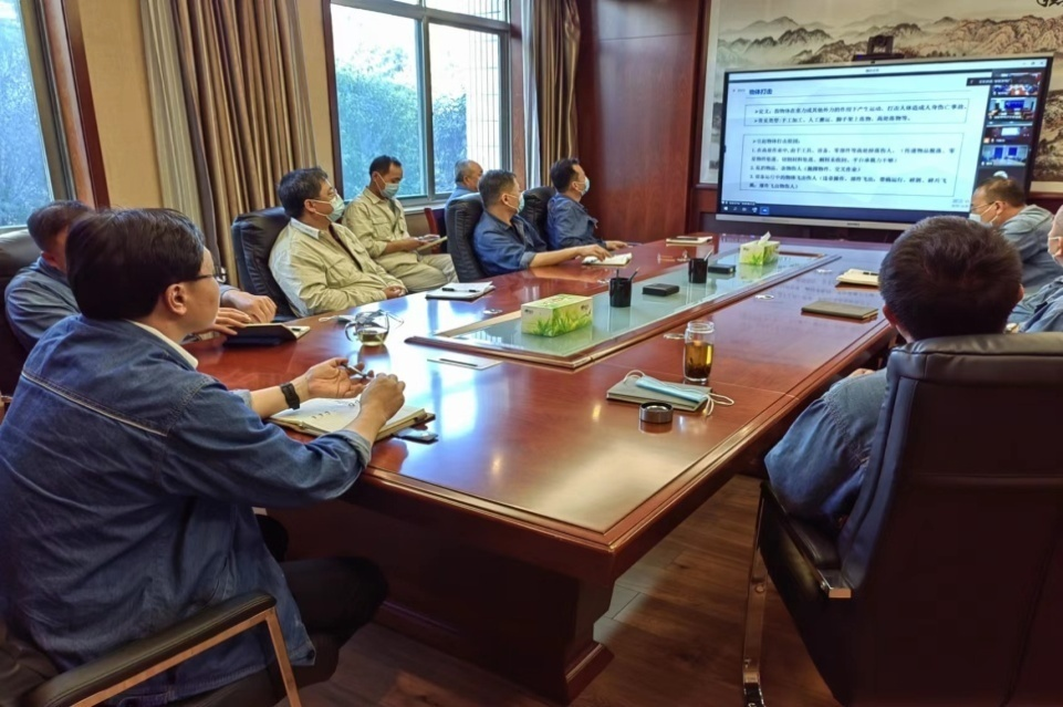 c1573c9273458821ef15227c499a897