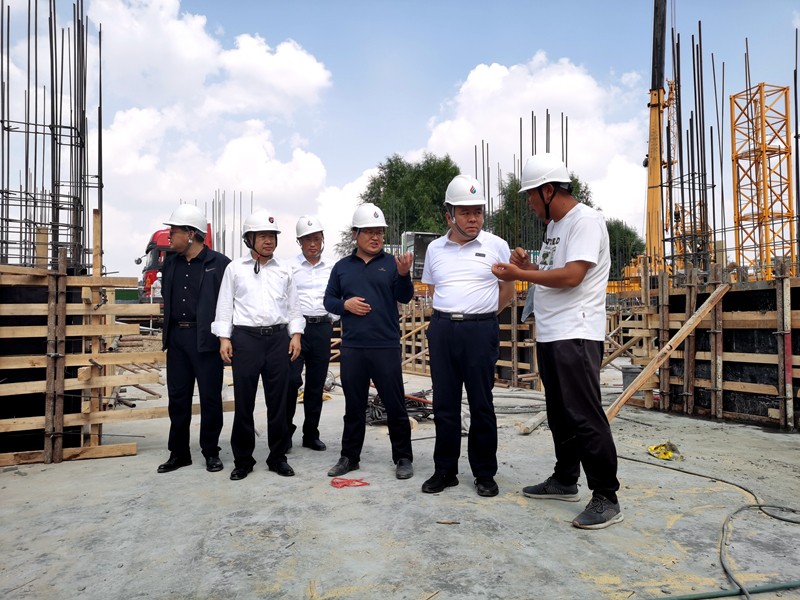 李伟清到营盘壕煤矿调研指导工作1