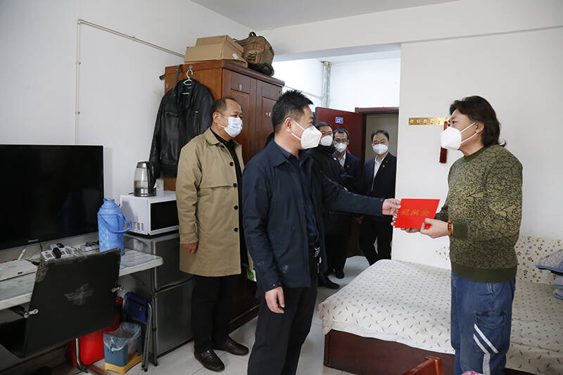 9b917011b6cd4b60968d98d3cd0560ae