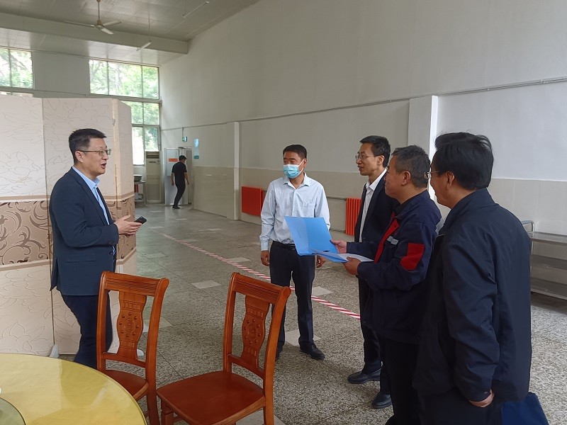 中心主要领导、分管领导、牵头科室负责人、督察专员等现场推进工作