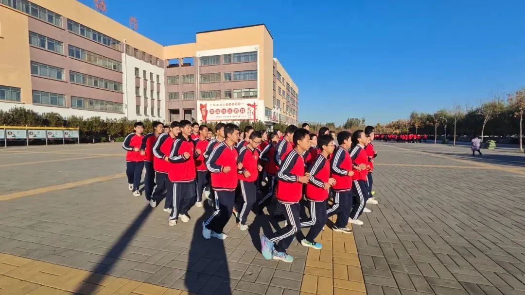 阳光大课间,活力满校园