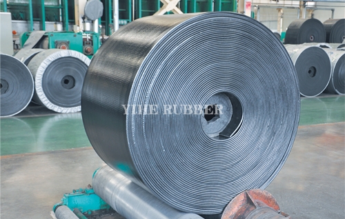 Whole core flame retardant conveyor belt