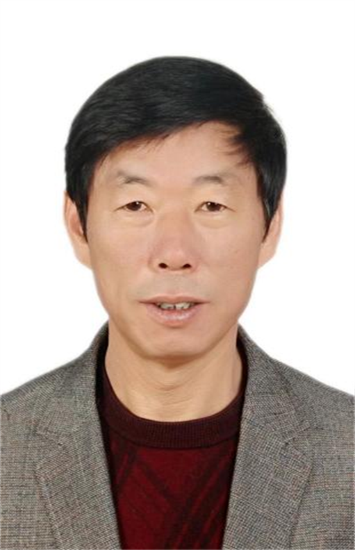 仪垂林证件照
