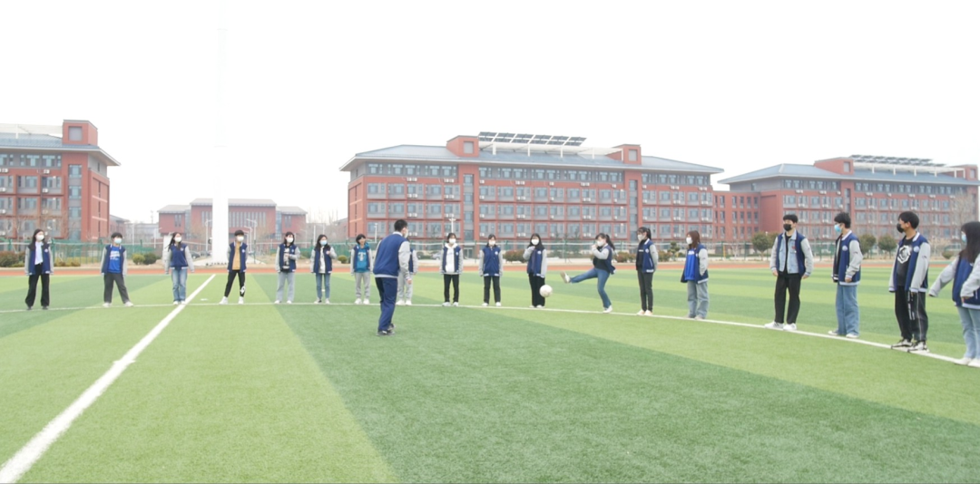 放心我在学校挺好的豪迈高中陪伴是最长情的告白